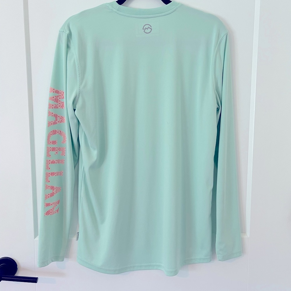 Magellan women’s long sleeve fishing shirt